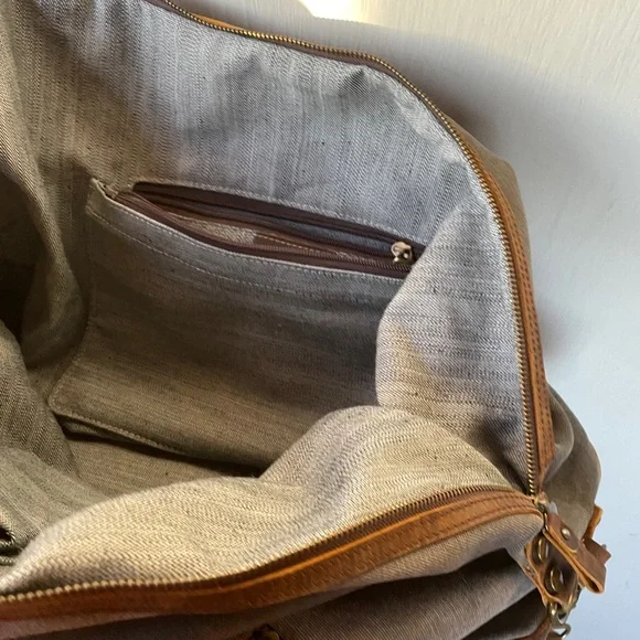 Custom Made Leather Tote Travel Bag - Picture 6 of 6